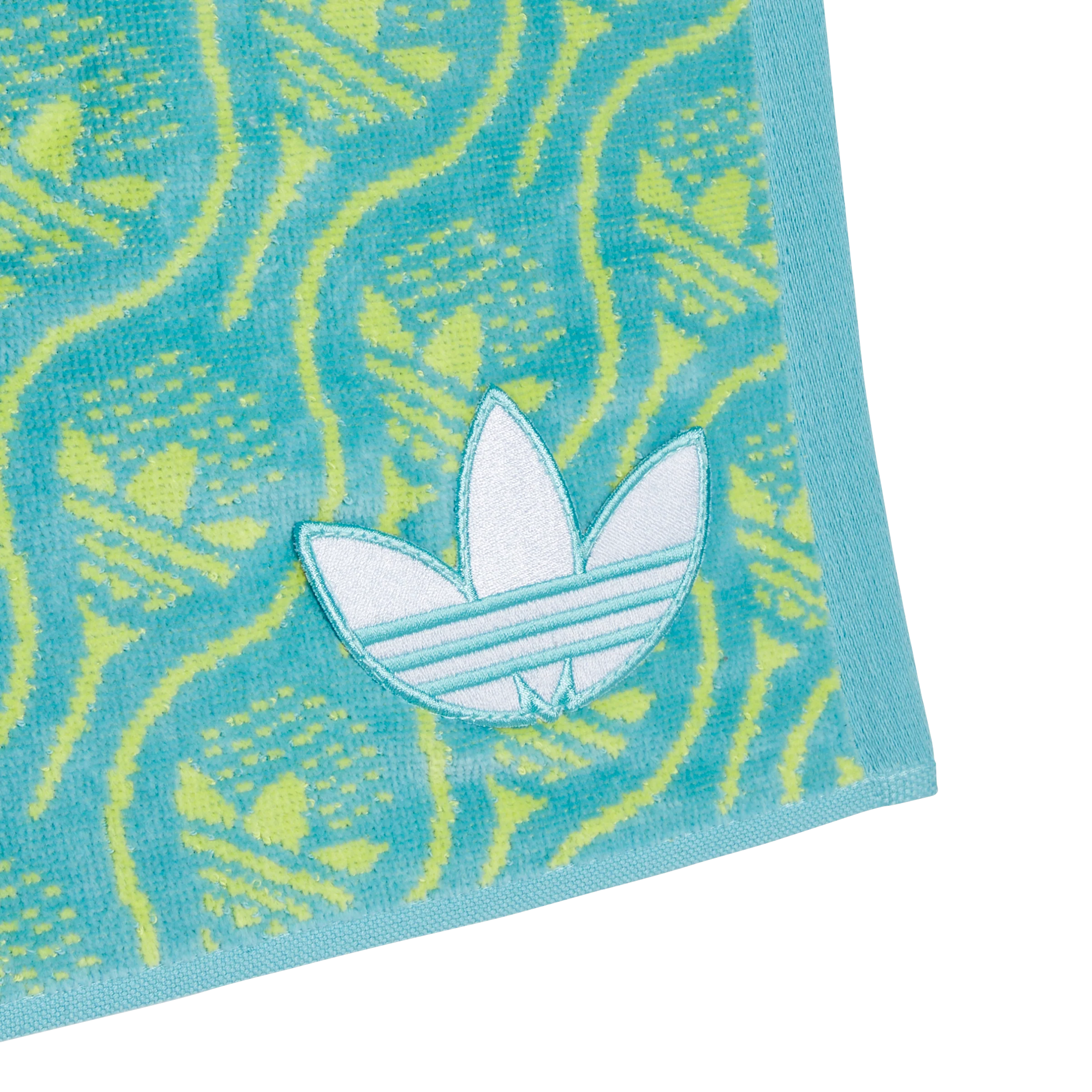 adidas Golf Originals Golf Towel - Green/Yellow - Image 2