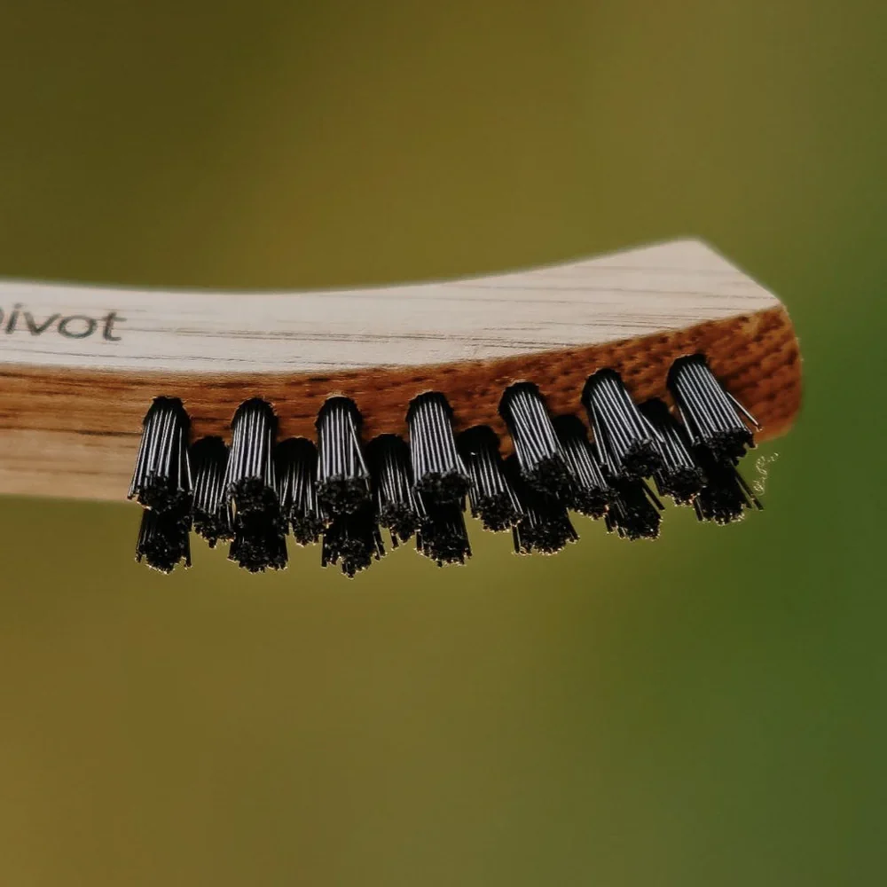 Dimple & Divot Mini Hickory Golf Brush - Haze - Image 5