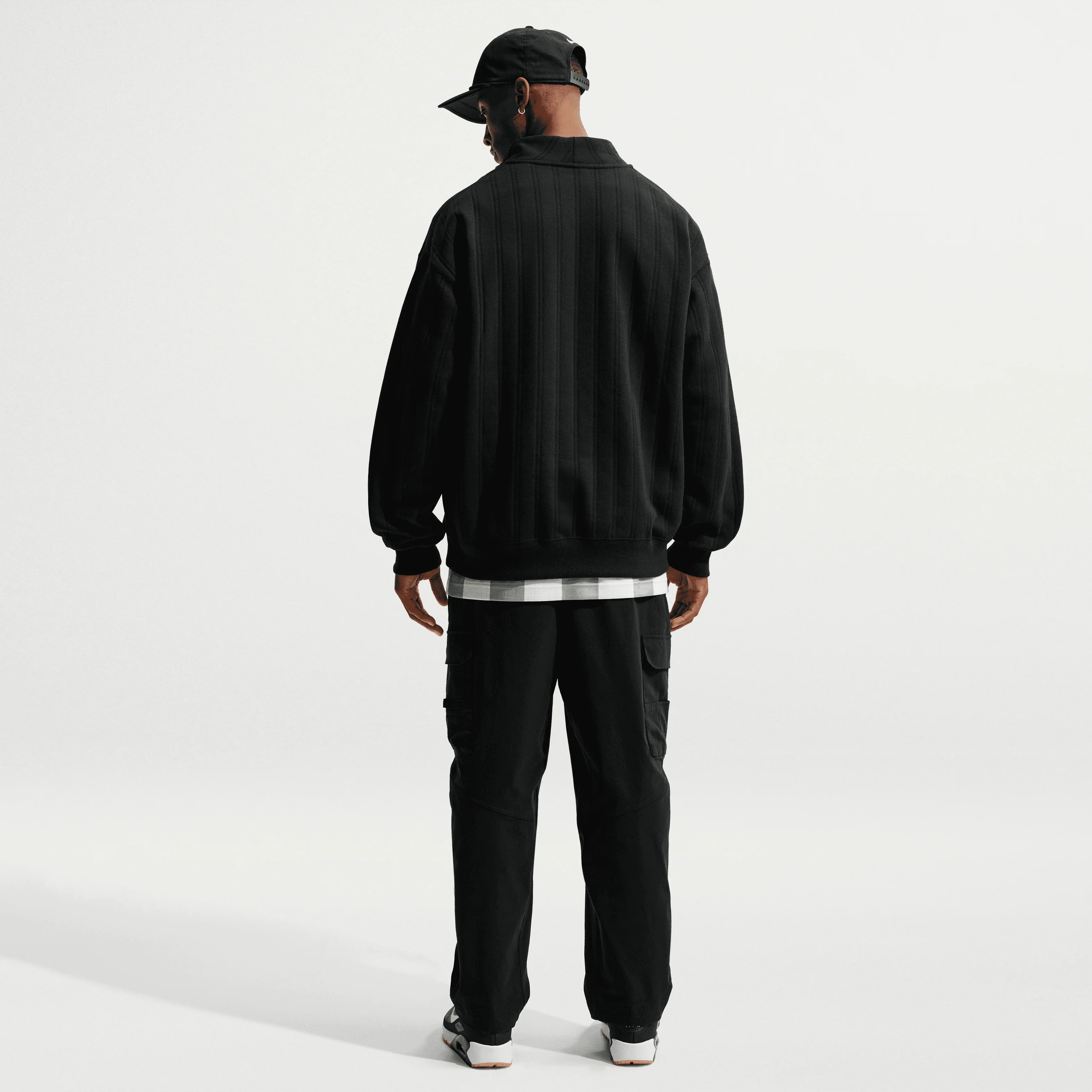 Nike Fairway Fresh Men's Therma-FIT Oversized 1/2-Zip Golf Top - Image 4