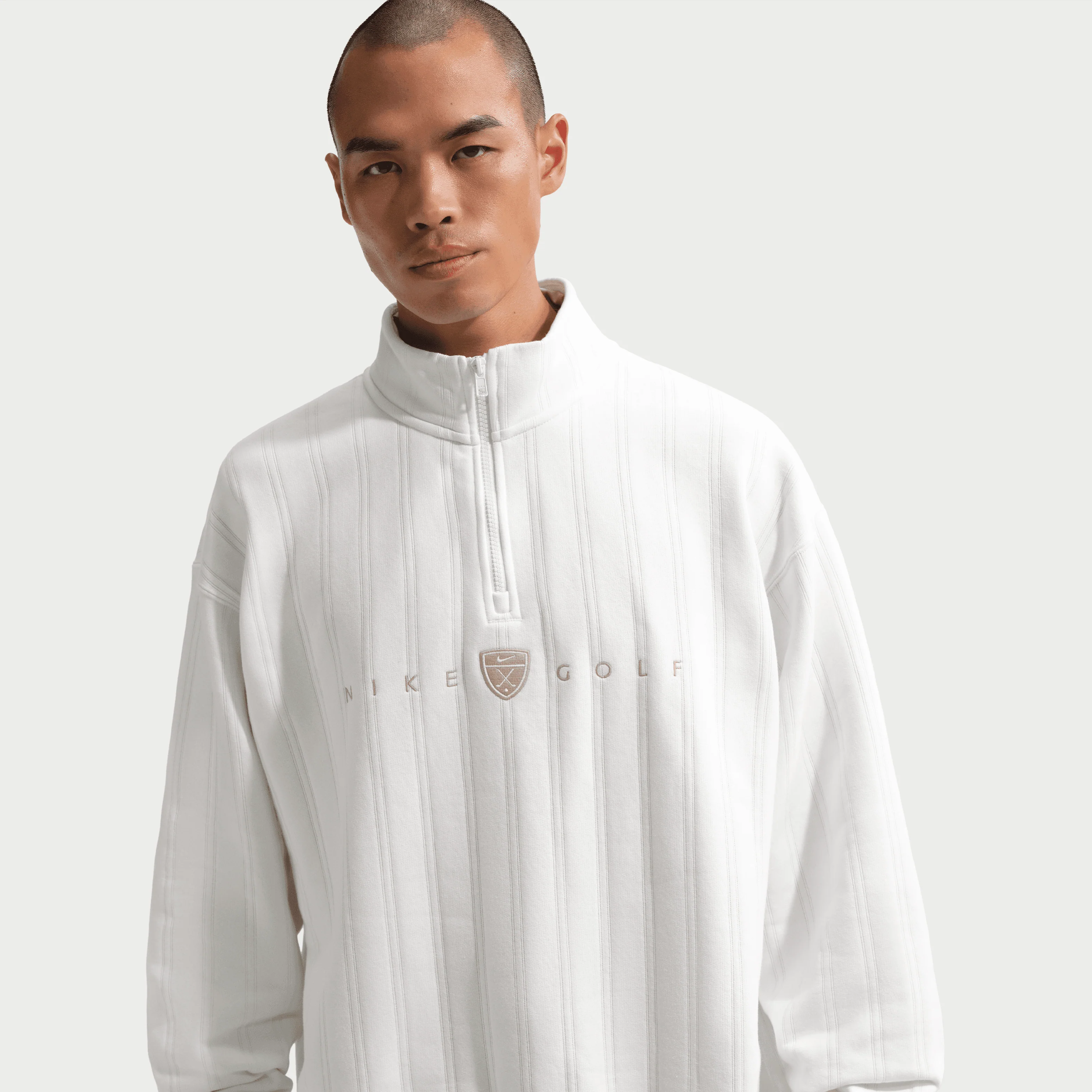 Nike Fairway Fresh Men's Therma-FIT Oversized 1/2-Zip Golf Top - Image 3