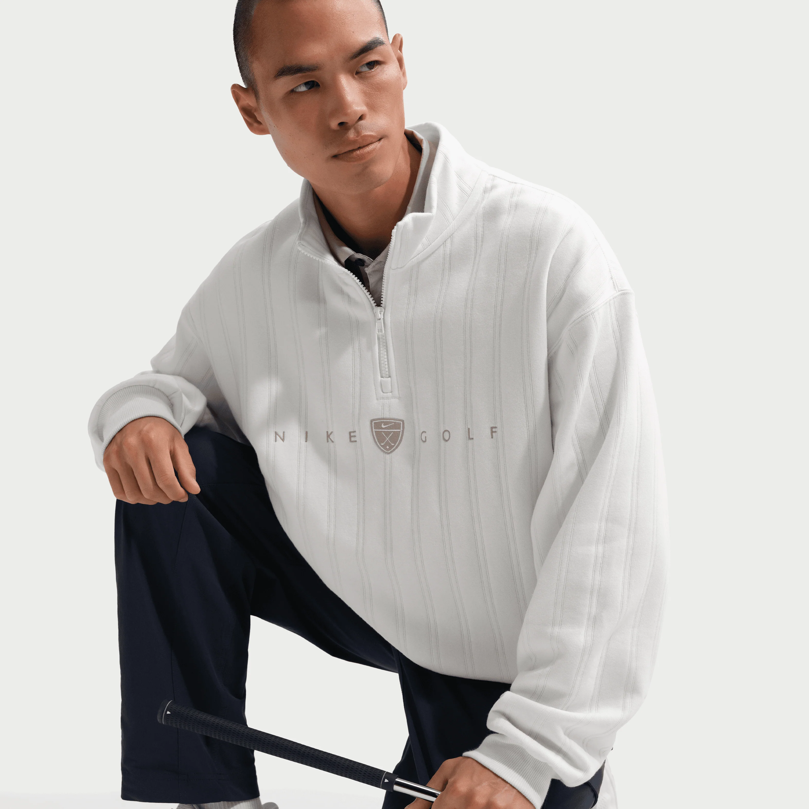 Nike Fairway Fresh Men's Therma-FIT Oversized 1/2-Zip Golf Top - Image 5