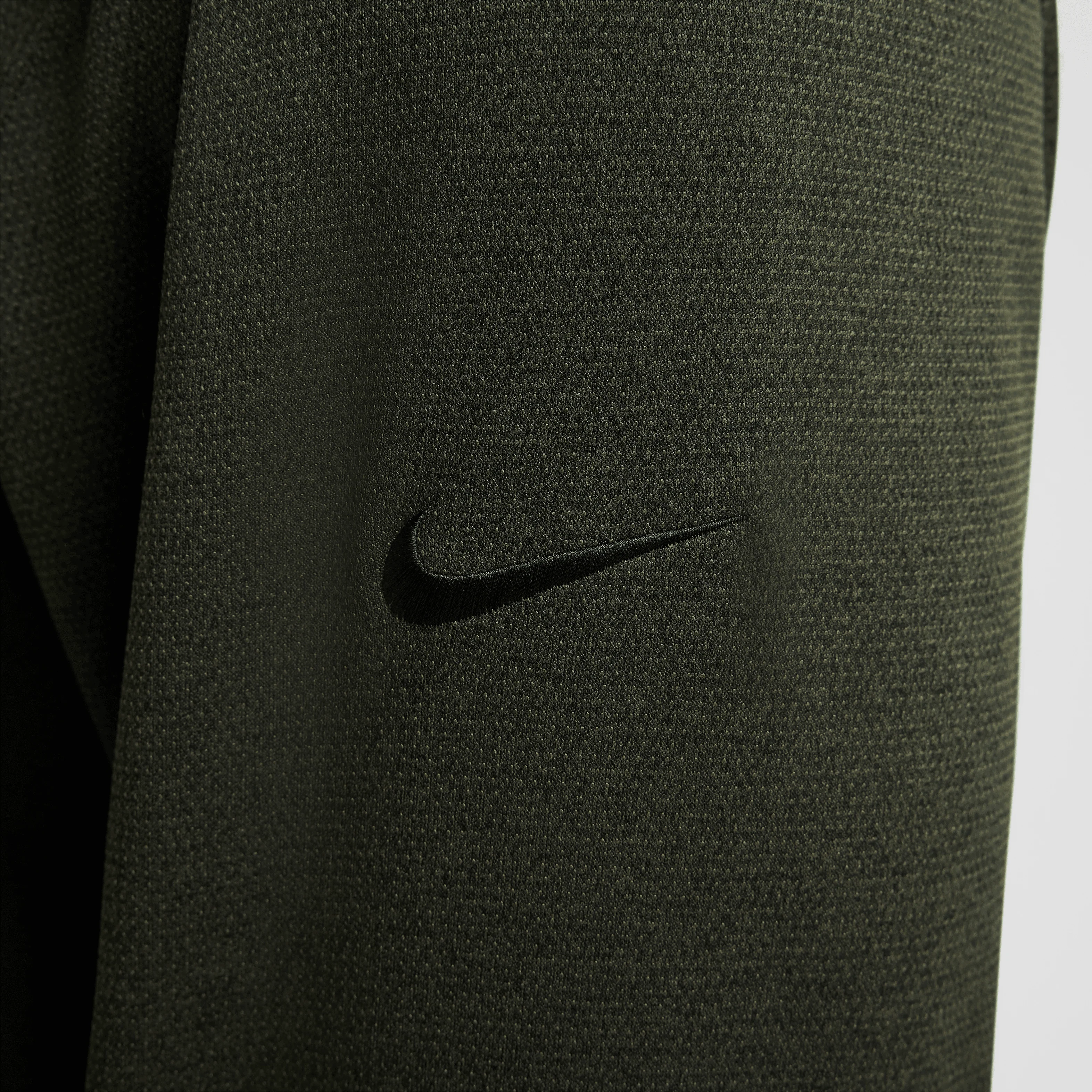Nike Therma-FIT Victory Men's 1/4-Zip Golf Top - Khaki - Image 4