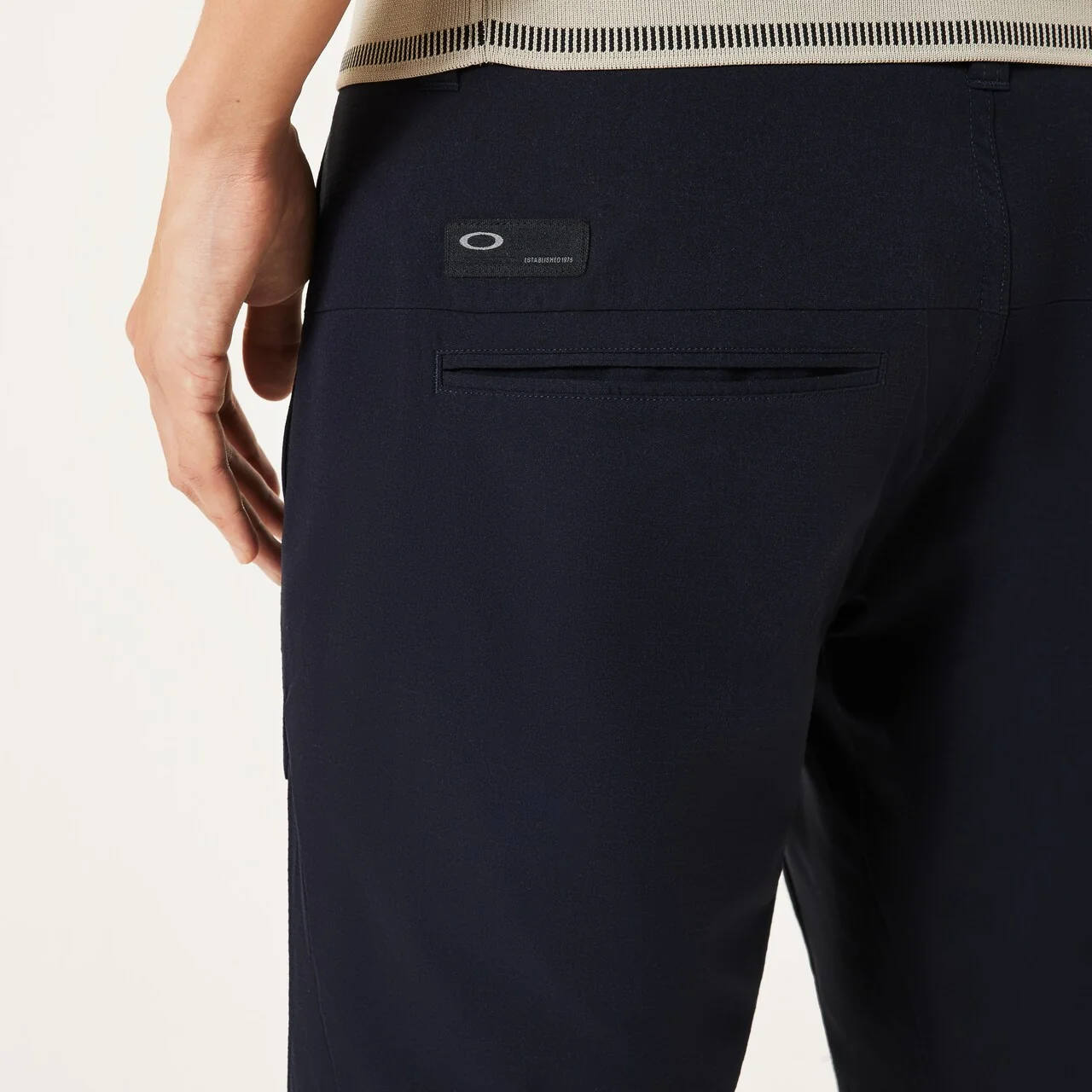 Oakley Skull Aerate Flap Short - Black - Image 5
