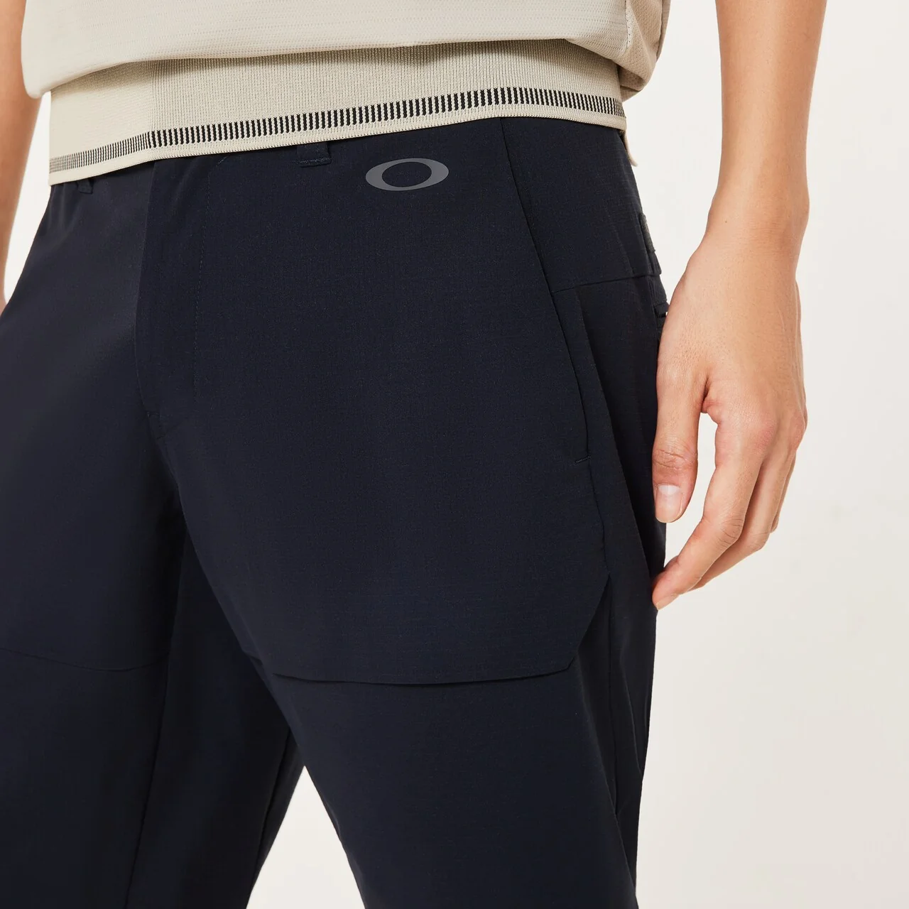 Oakley Skull Aerate Flap Short - Black - Image 7